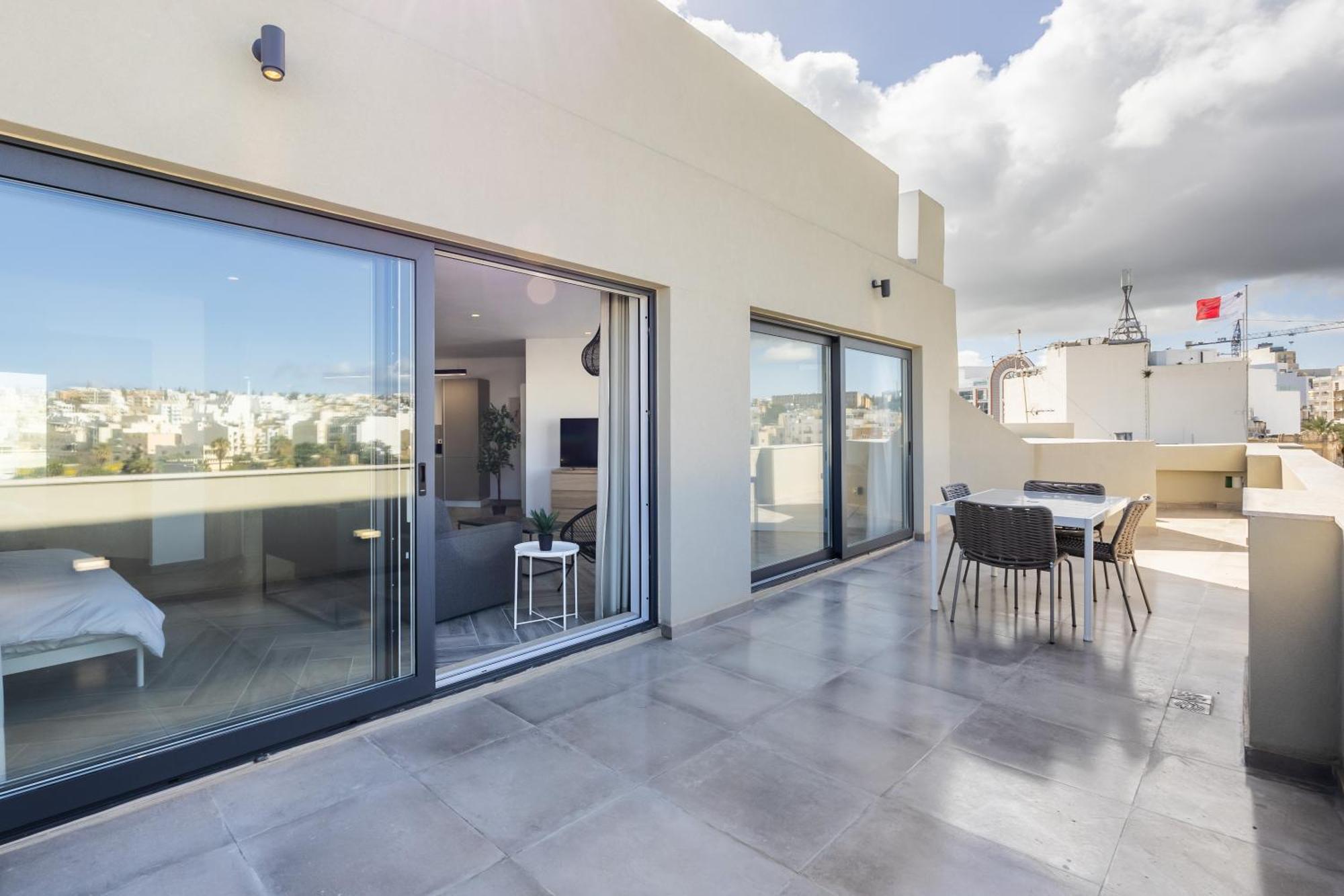 The Cube - Designer Finished Studio Penthouse By Sf Homes Gzira Екстериор снимка