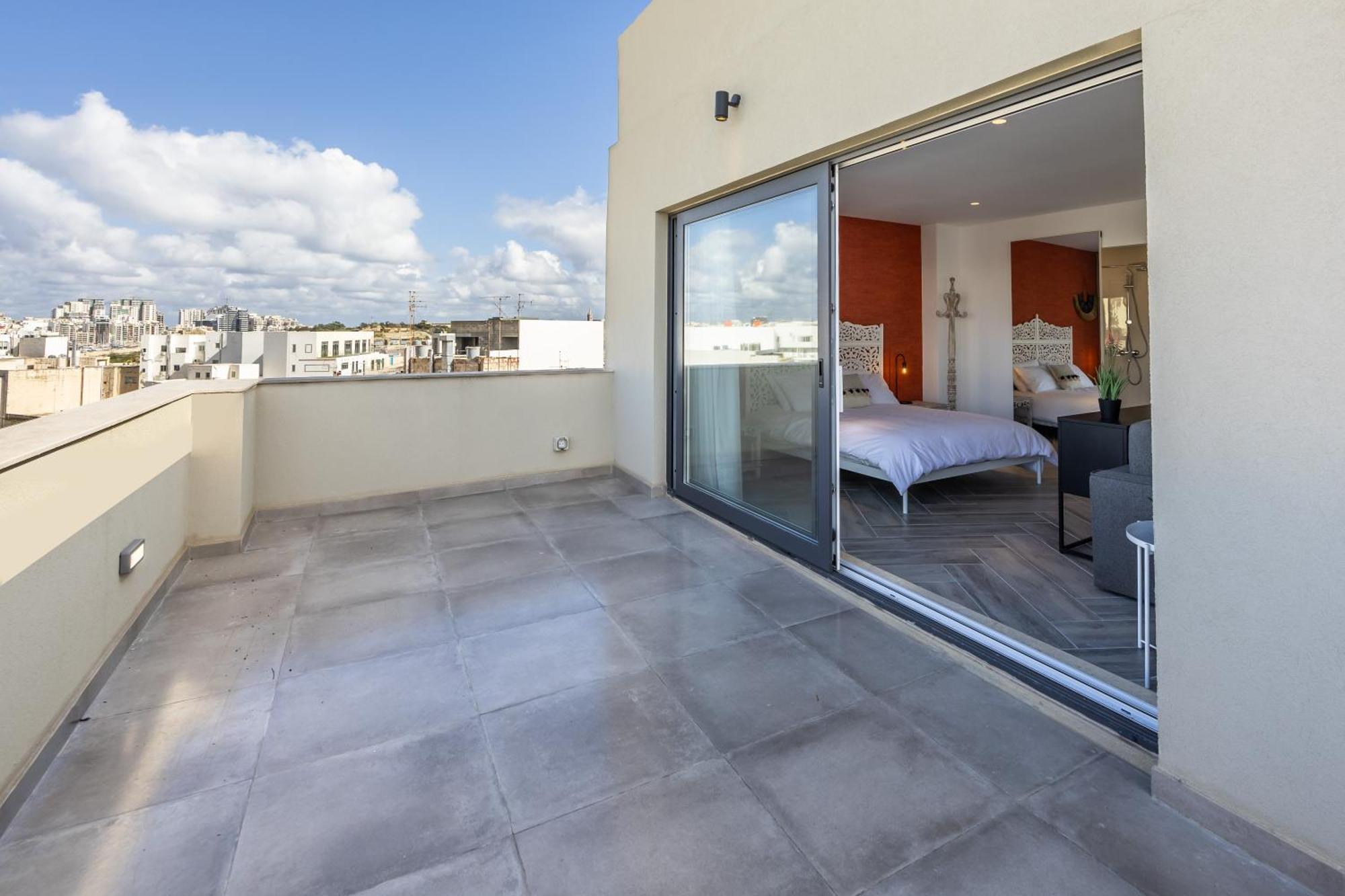 The Cube - Designer Finished Studio Penthouse By Sf Homes Gzira Екстериор снимка